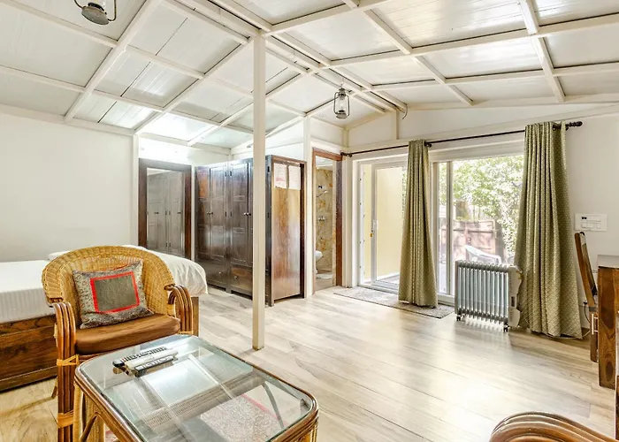 Cp Villa - Rooms With Patio